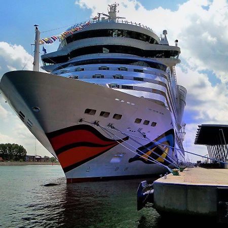 Ferienhaus Am Yachthafen, Moewe Apartment Rostock Luaran gambar