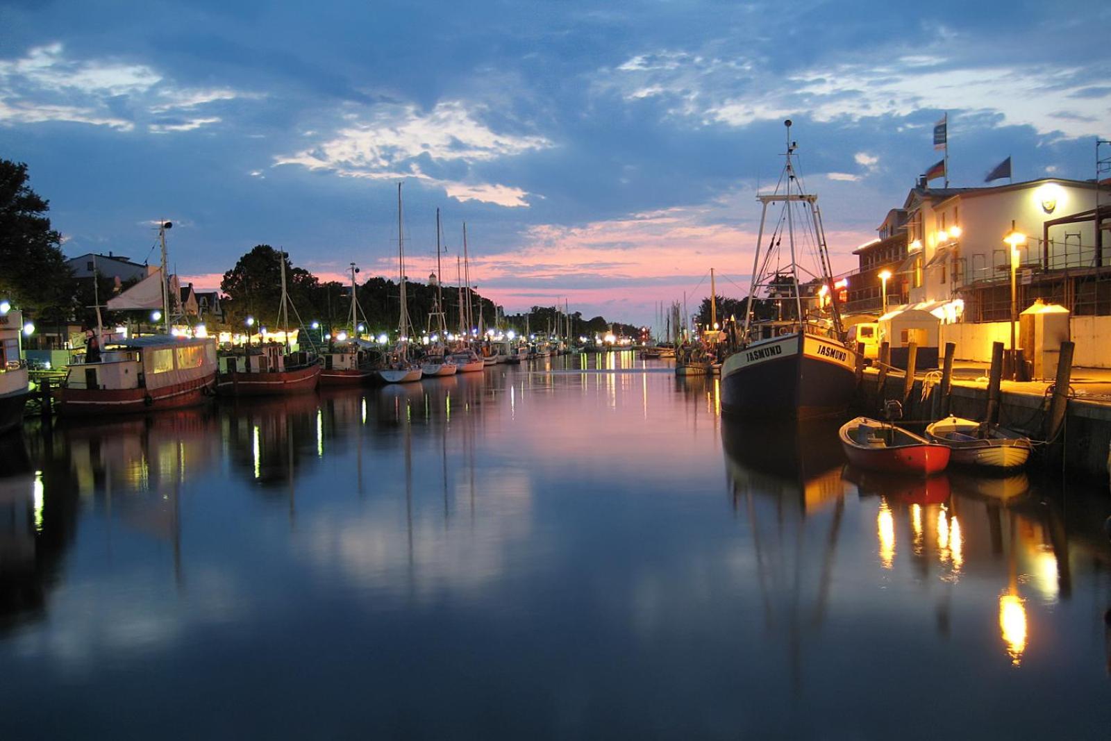 Ferienhaus Am Yachthafen, Moewe Apartment Rostock Luaran gambar
